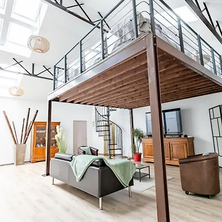 Le Faubourg Saint Martin Loft&spa 1 Appartement *